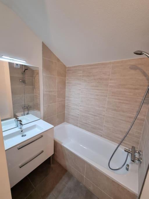 Appartement Villa Trencat 比斯卡罗斯 外观 照片